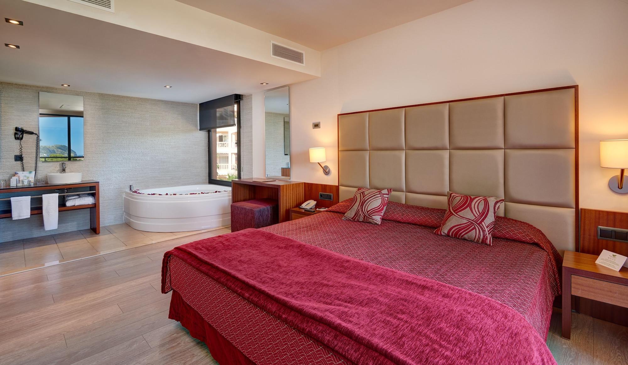 Protur Turo Pins 4* Sup Hotel Cala Ratjada Kültér fotó