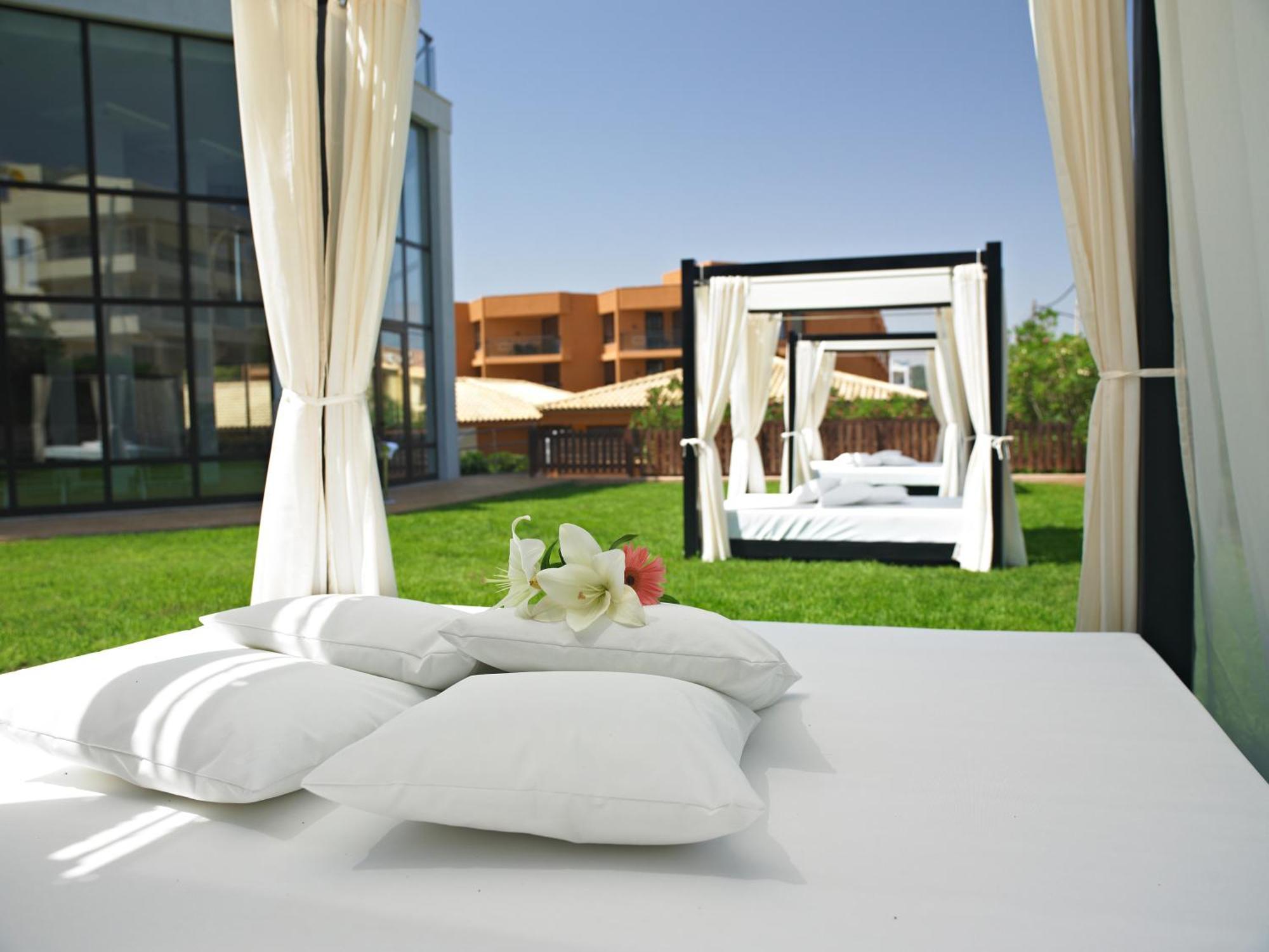 Protur Turo Pins 4* Sup Hotel Cala Ratjada Kültér fotó