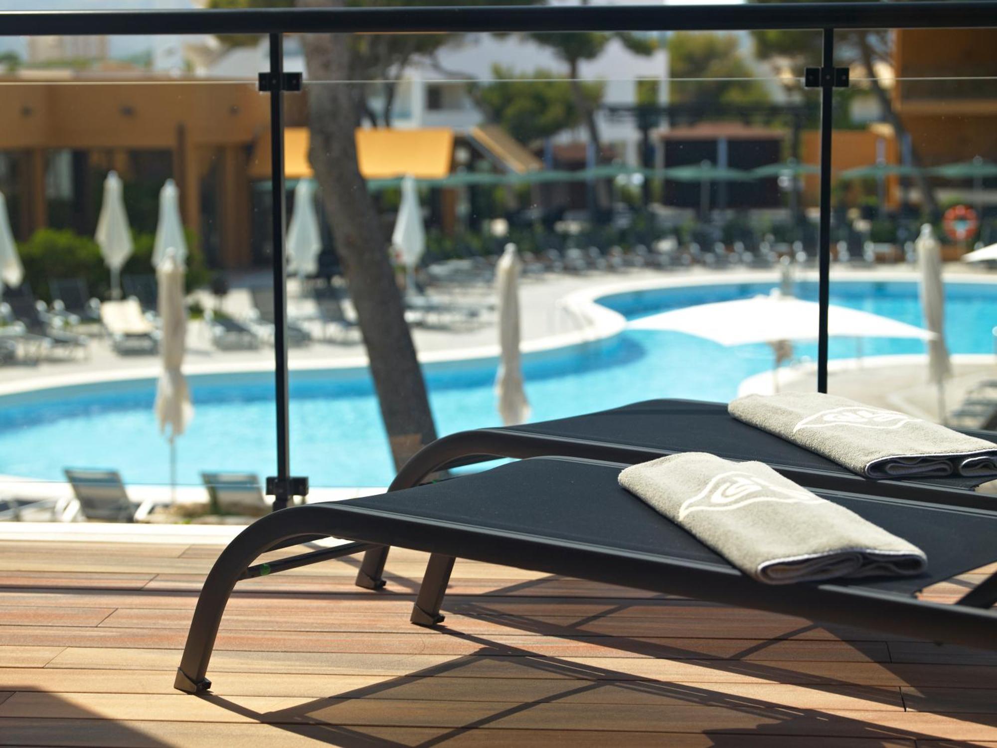 Protur Turo Pins 4* Sup Hotel Cala Ratjada Kültér fotó